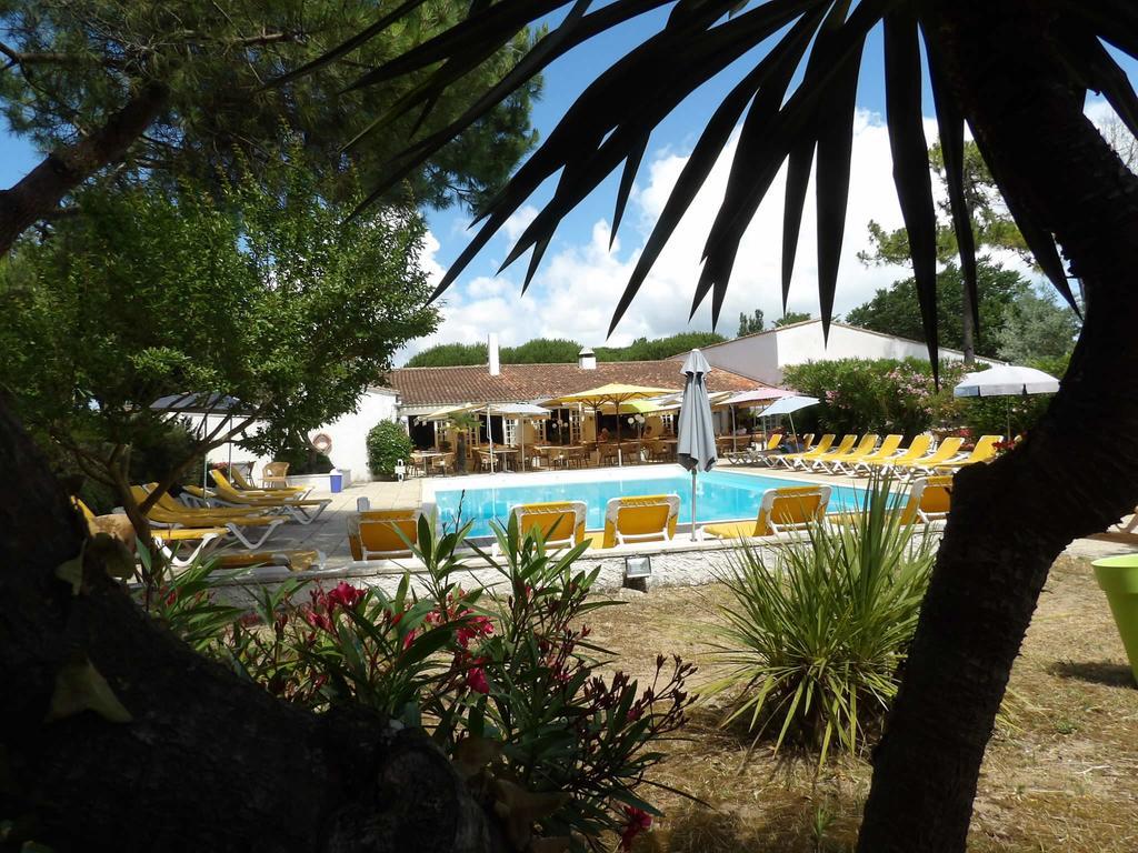 Hotel Les Gollandieres Le Bois-Plage-en-Ré Esterno foto